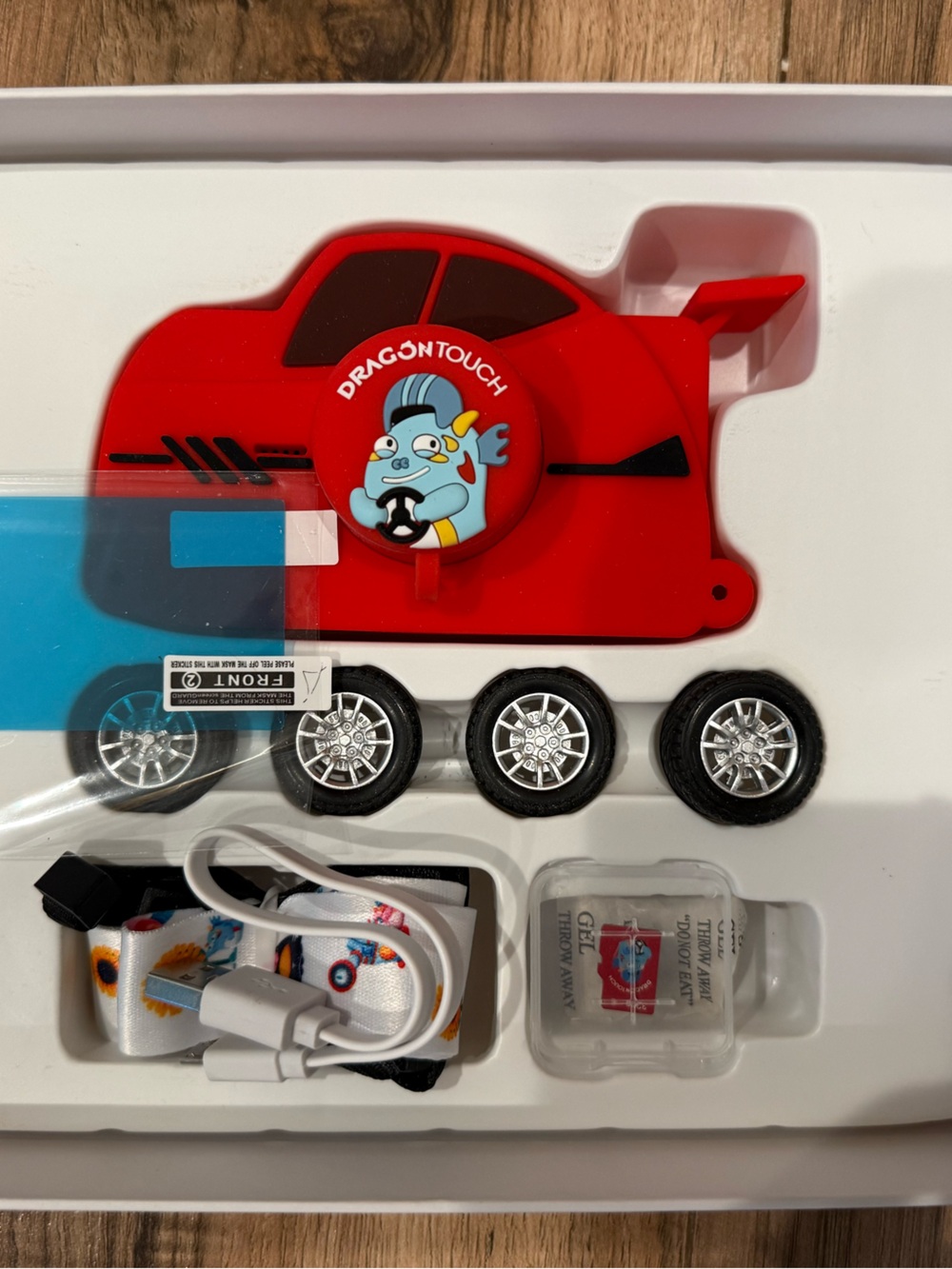 Dragon Touch Kids Camera WT01 Race Car 3” Touchscreen 32GB Bundle